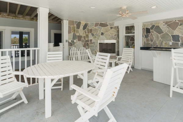 Miss Bee Haven property image