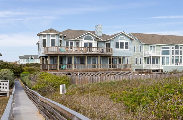 Beach Castle I