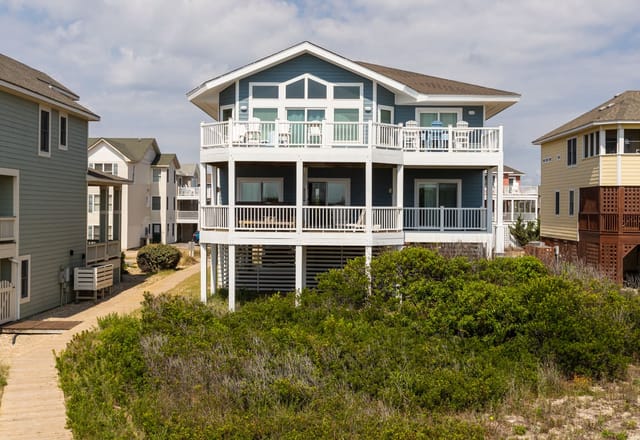 Stayin' by the Sea