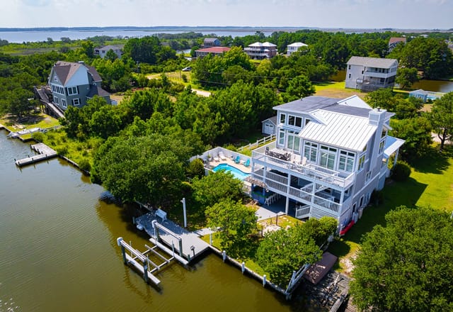 Swan Haven Hideaway