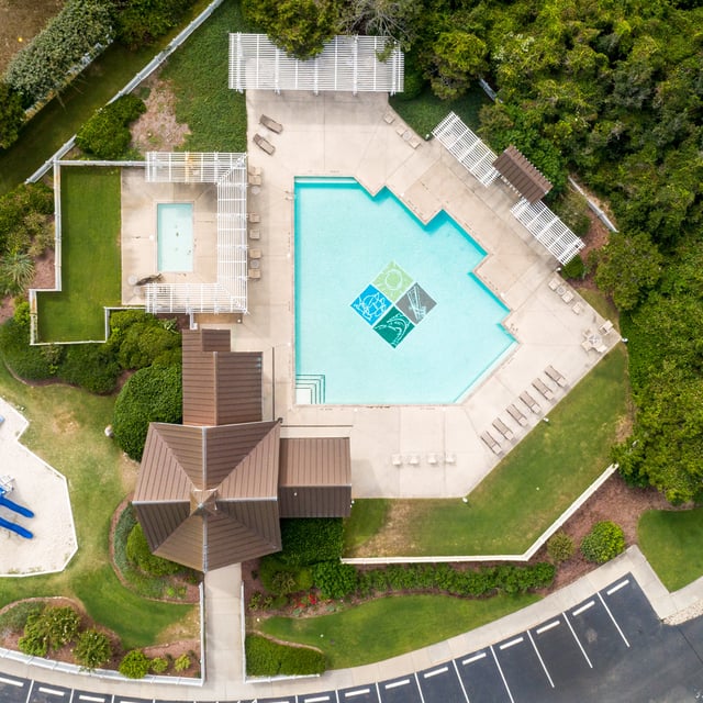 Clubhouse Ariel2