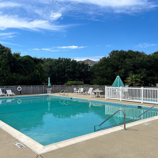 Sroutdoorpool