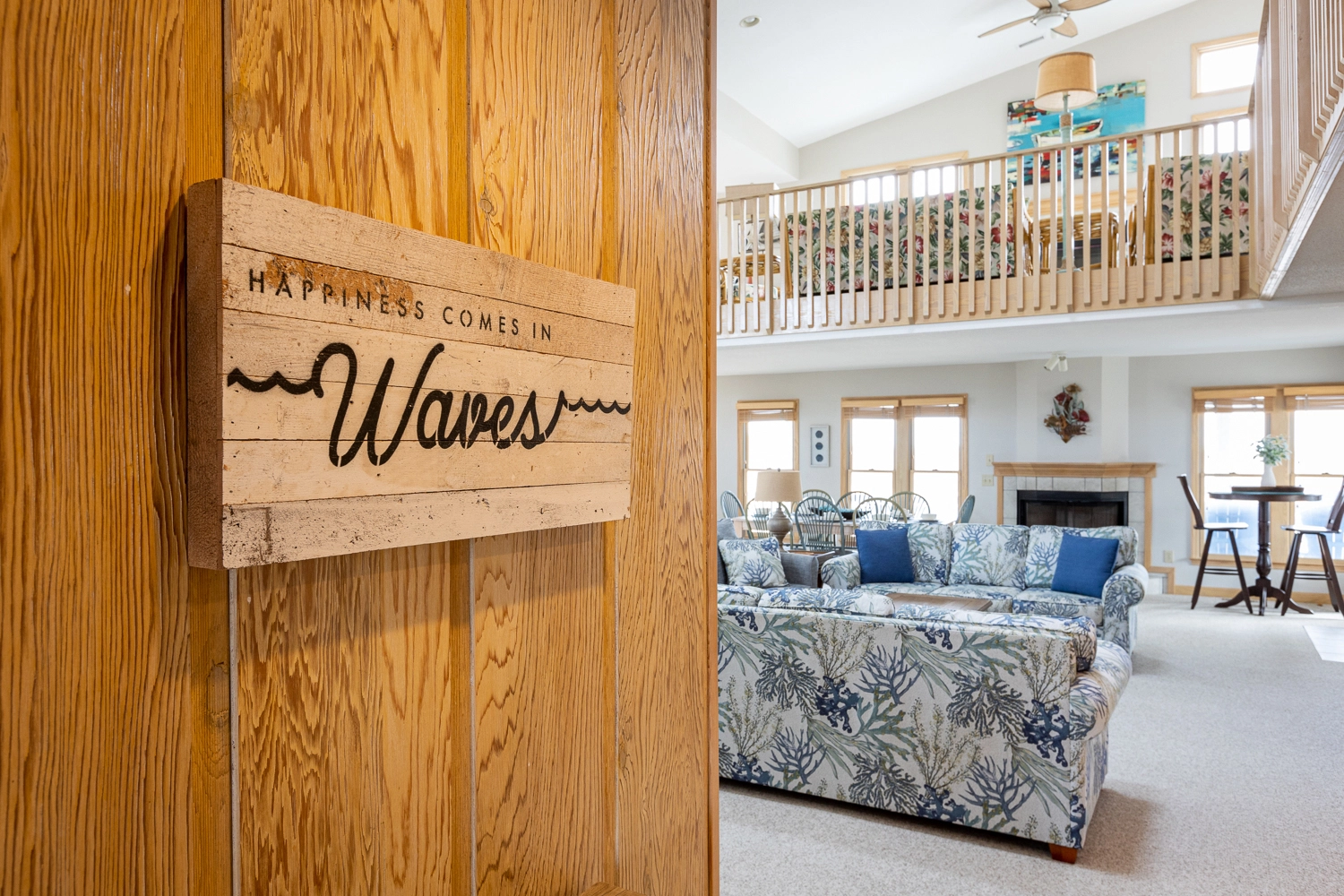 Happiness Comes in Waves property image