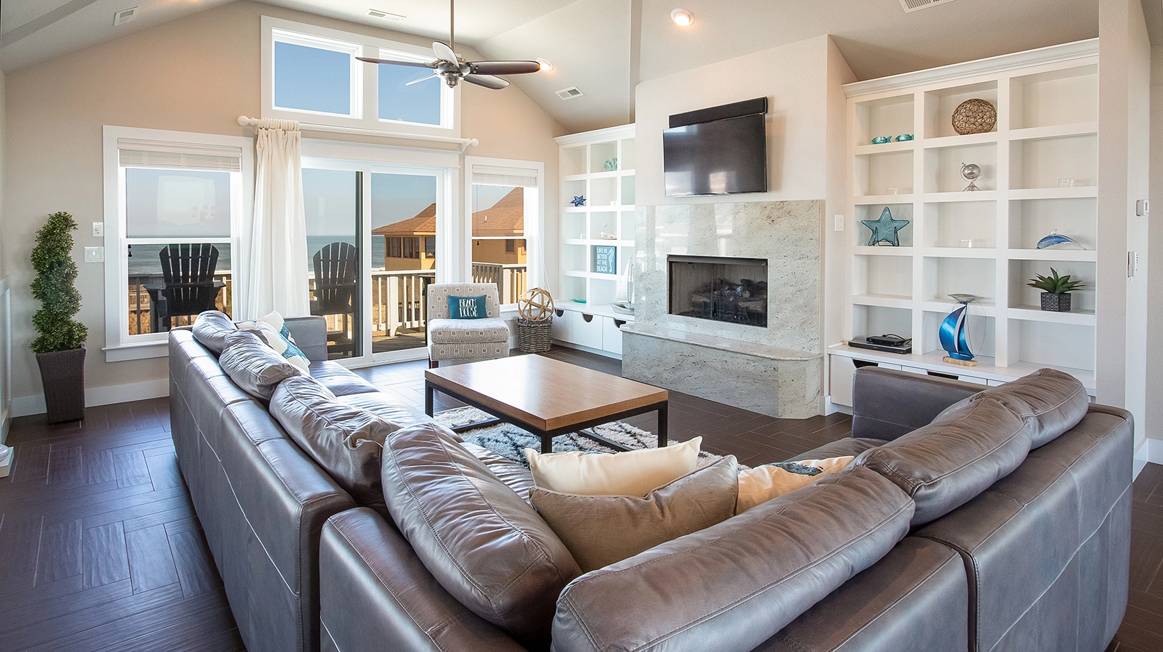 Dolphin Crest property image