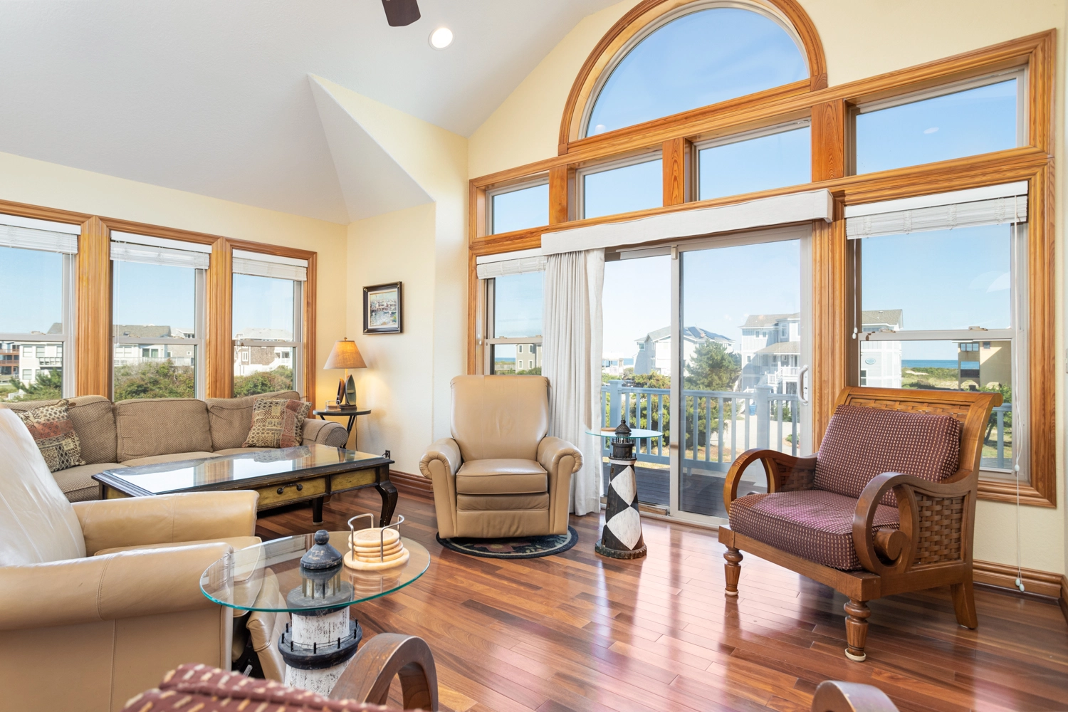 Bleu Dolphin property image