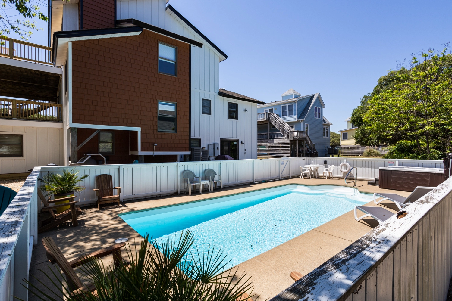 Sea Glass property image