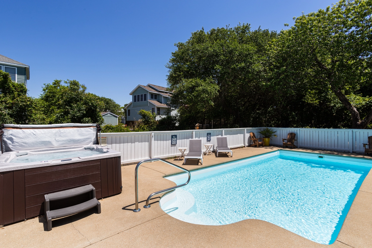 Sea Glass property image