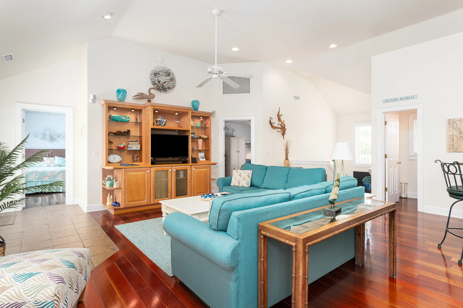 Touch Down By the Sea property image