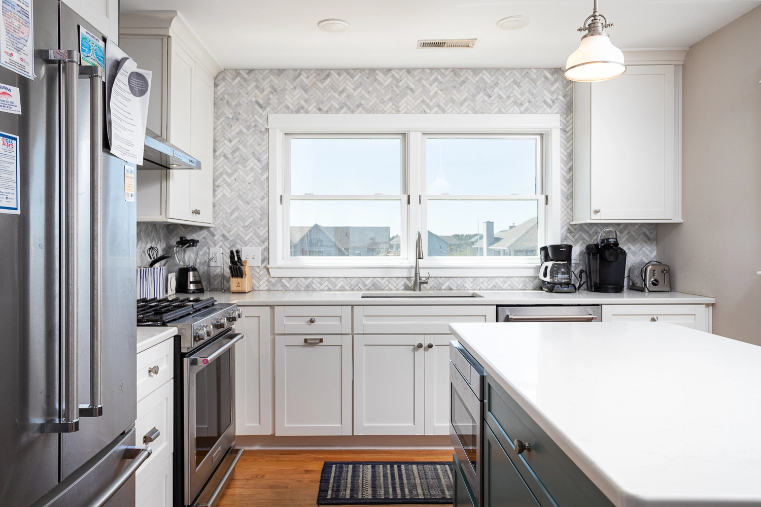 Four Buoys and a Gull property image