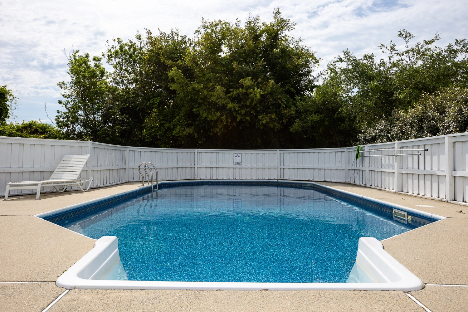 Catch A Wave property image