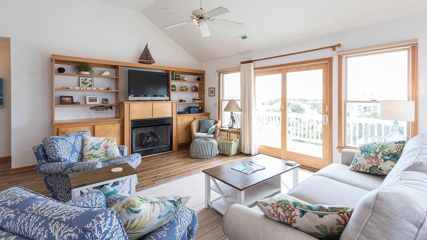 Catch A Wave property image