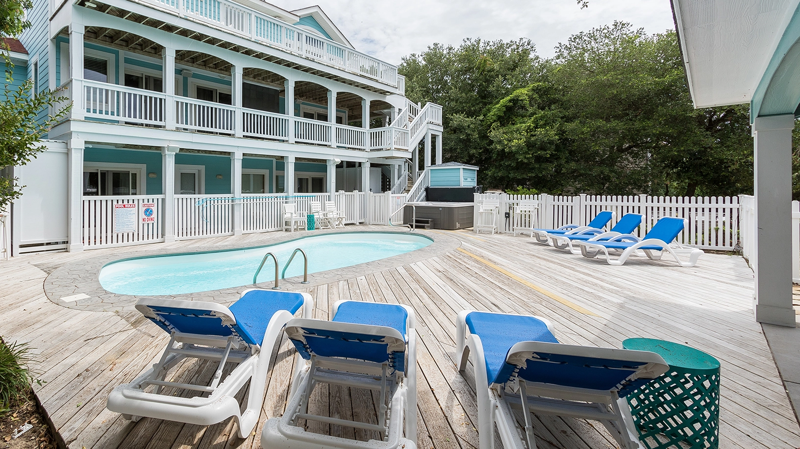 Seas the Beach property image