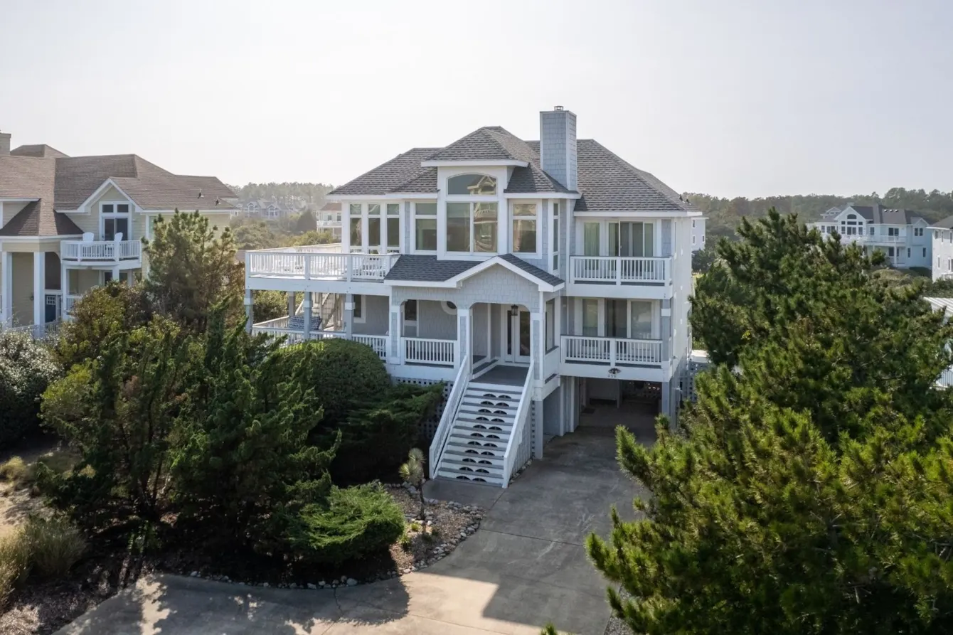 Hundred Thousand Welcomes property image