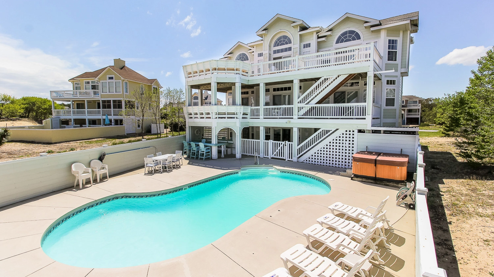 Compass Rose property image