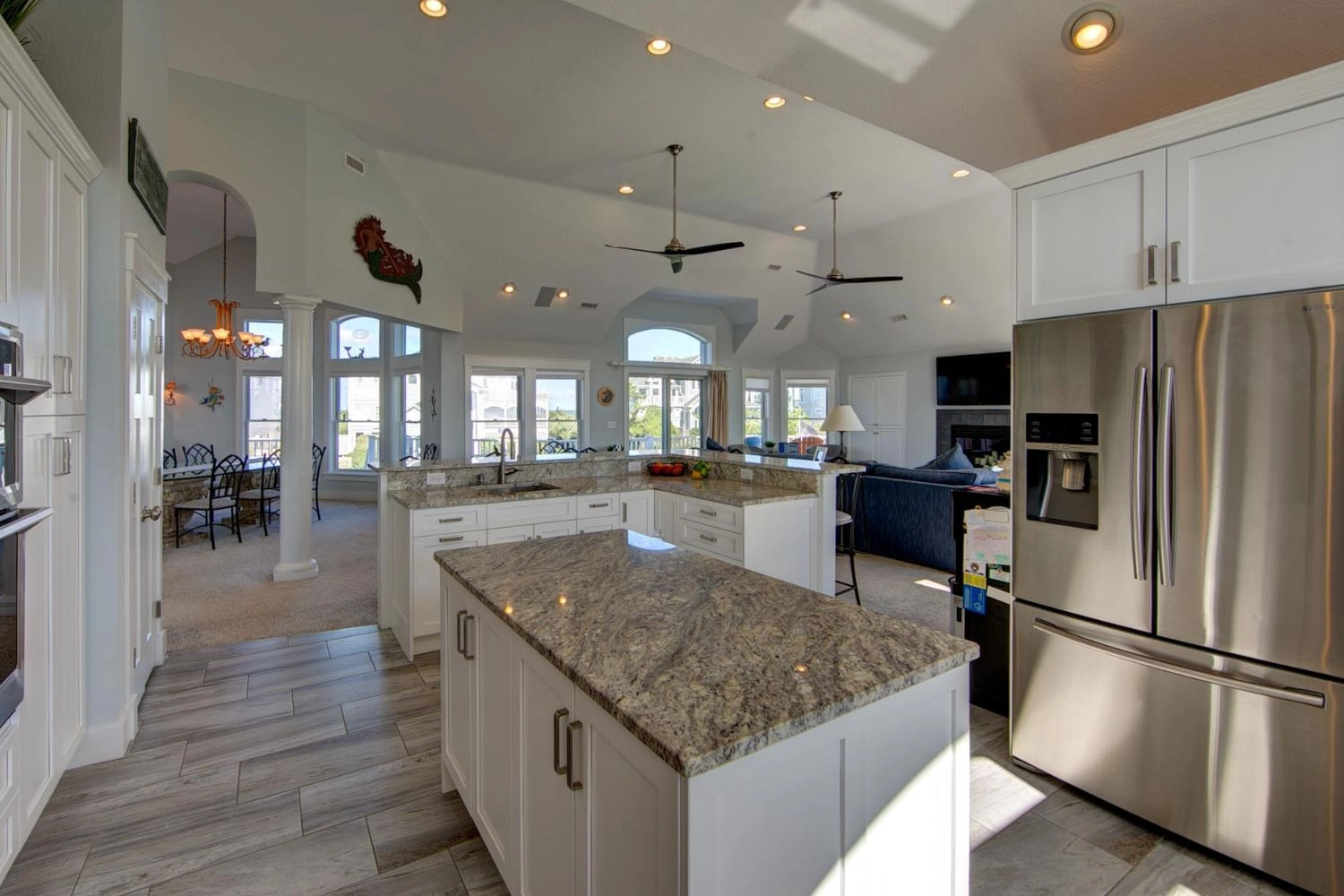 Champagne Sunrise property image