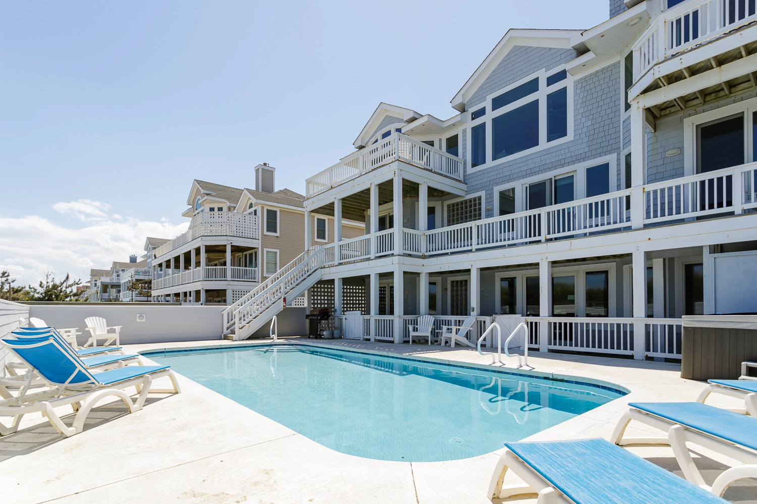 Moonlight Reflection property image