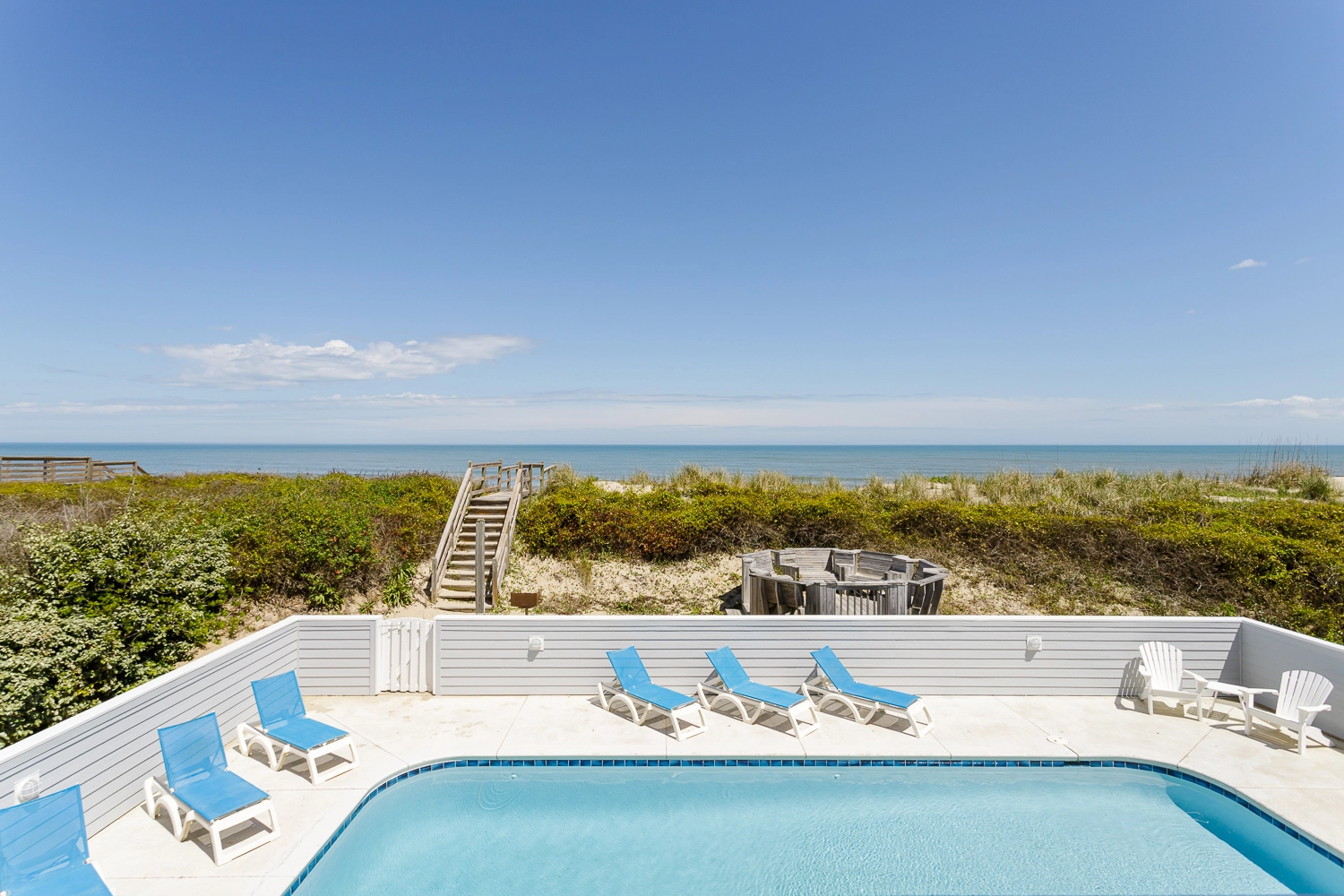 Moonlight Reflection property image