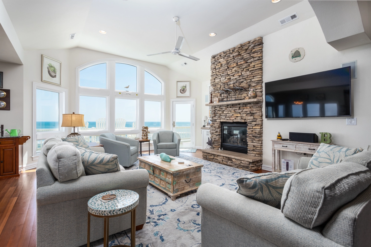 The Beez Nest property image