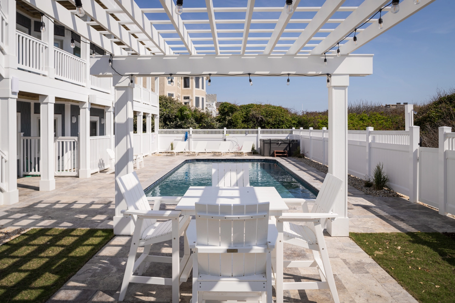 Dual Horizons property image