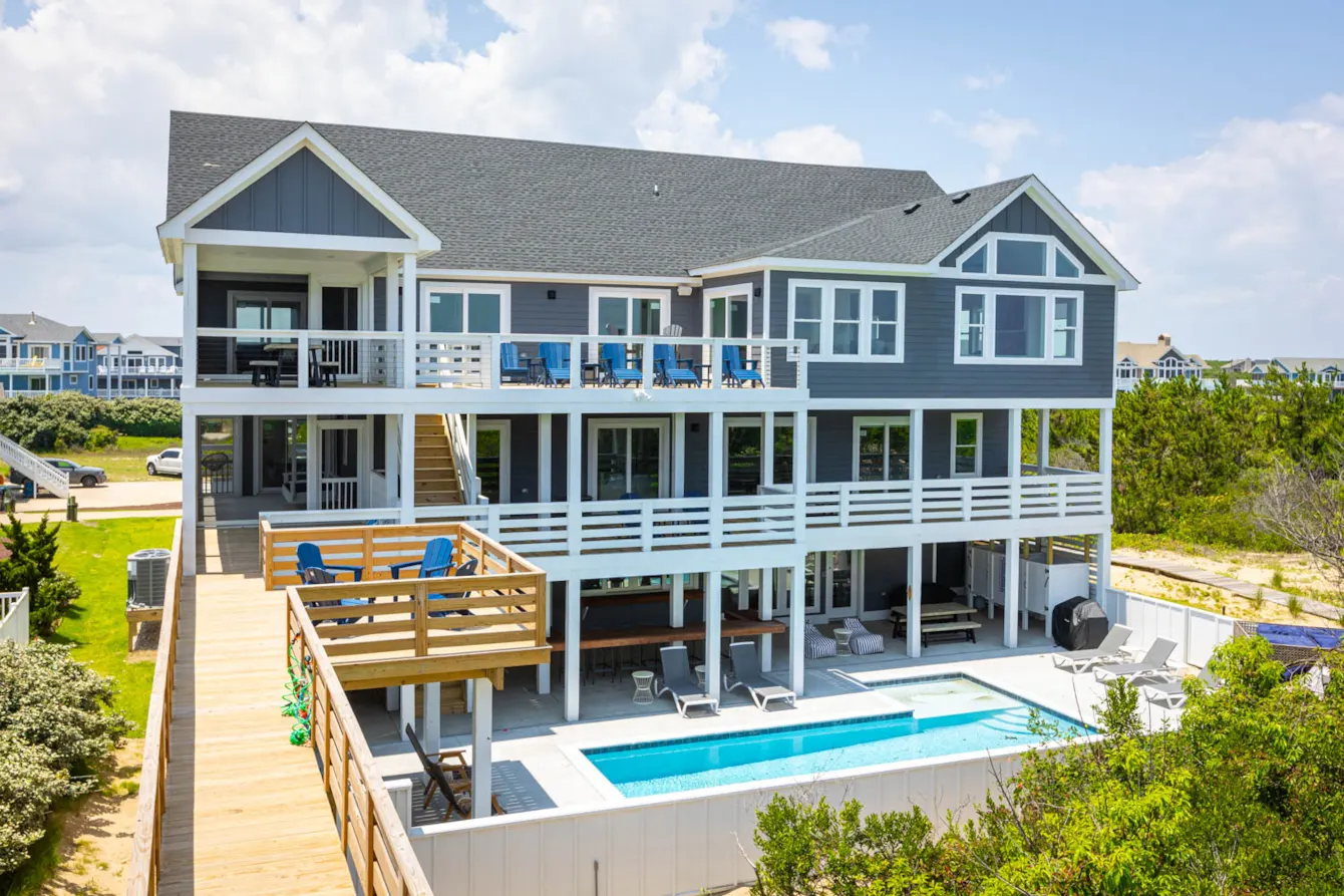 Blue Pearl property image