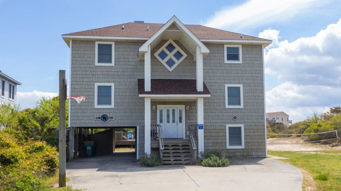 Wile E World property image