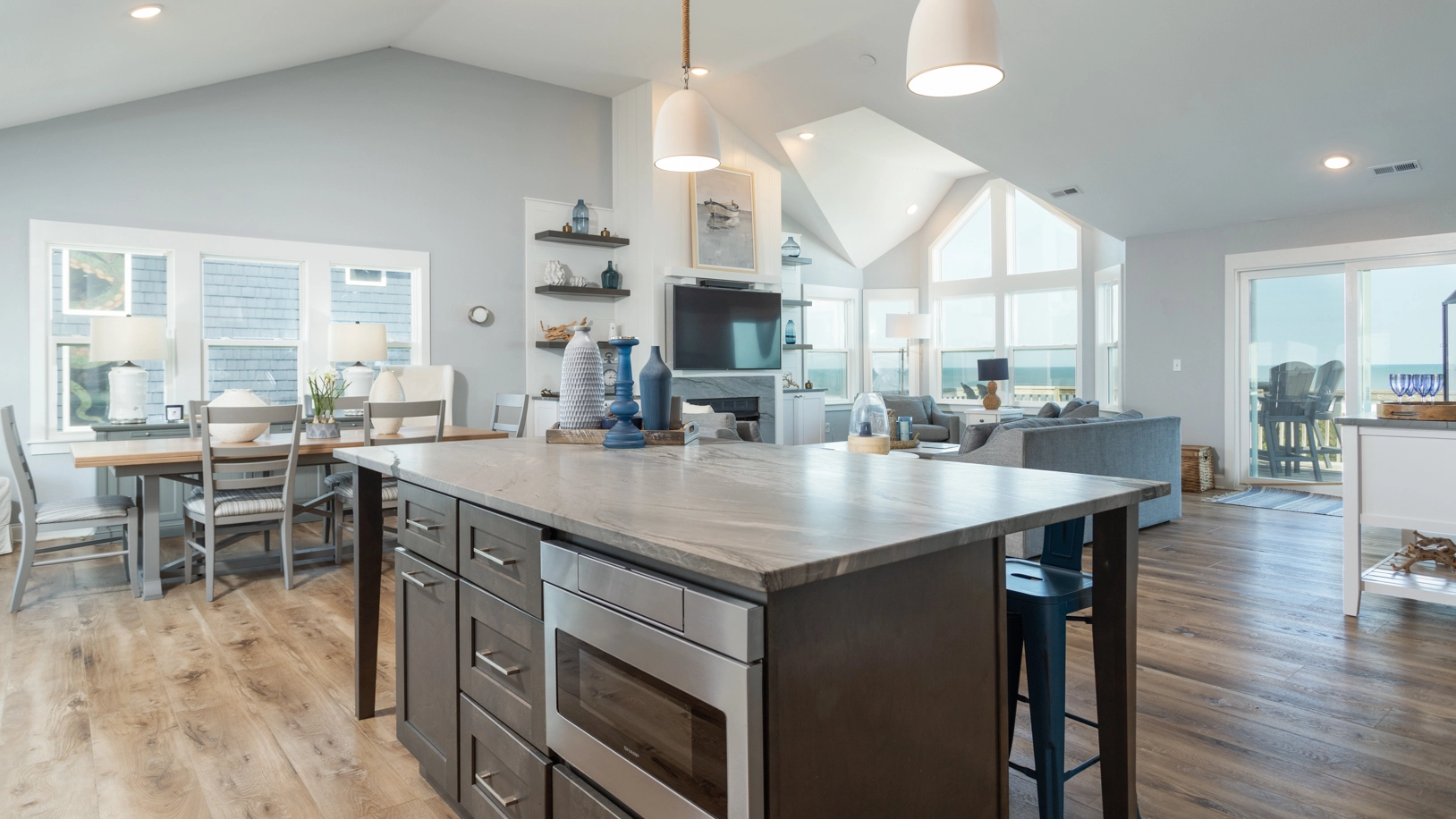 Dances With Waves property image