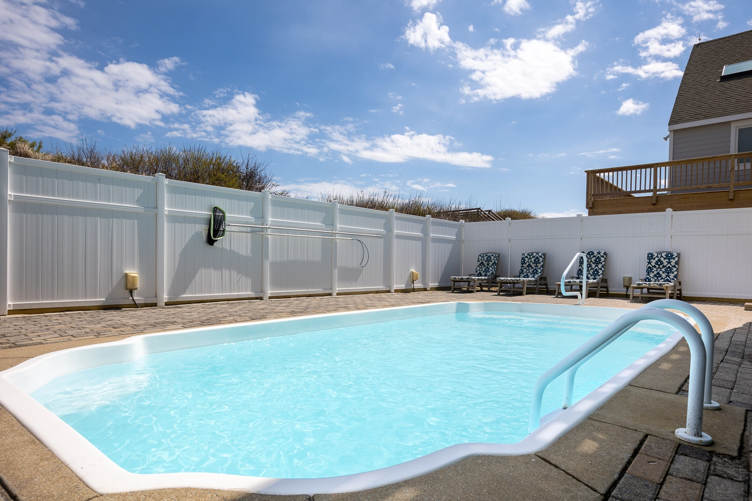 Resting Beach Face property image