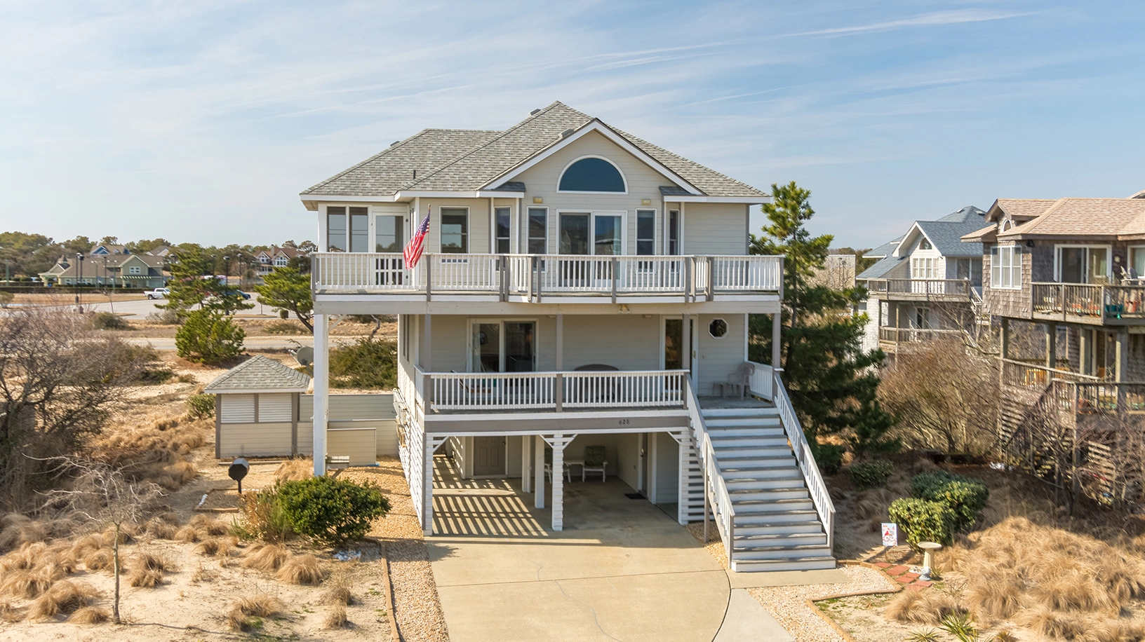 1-2 Sea property image