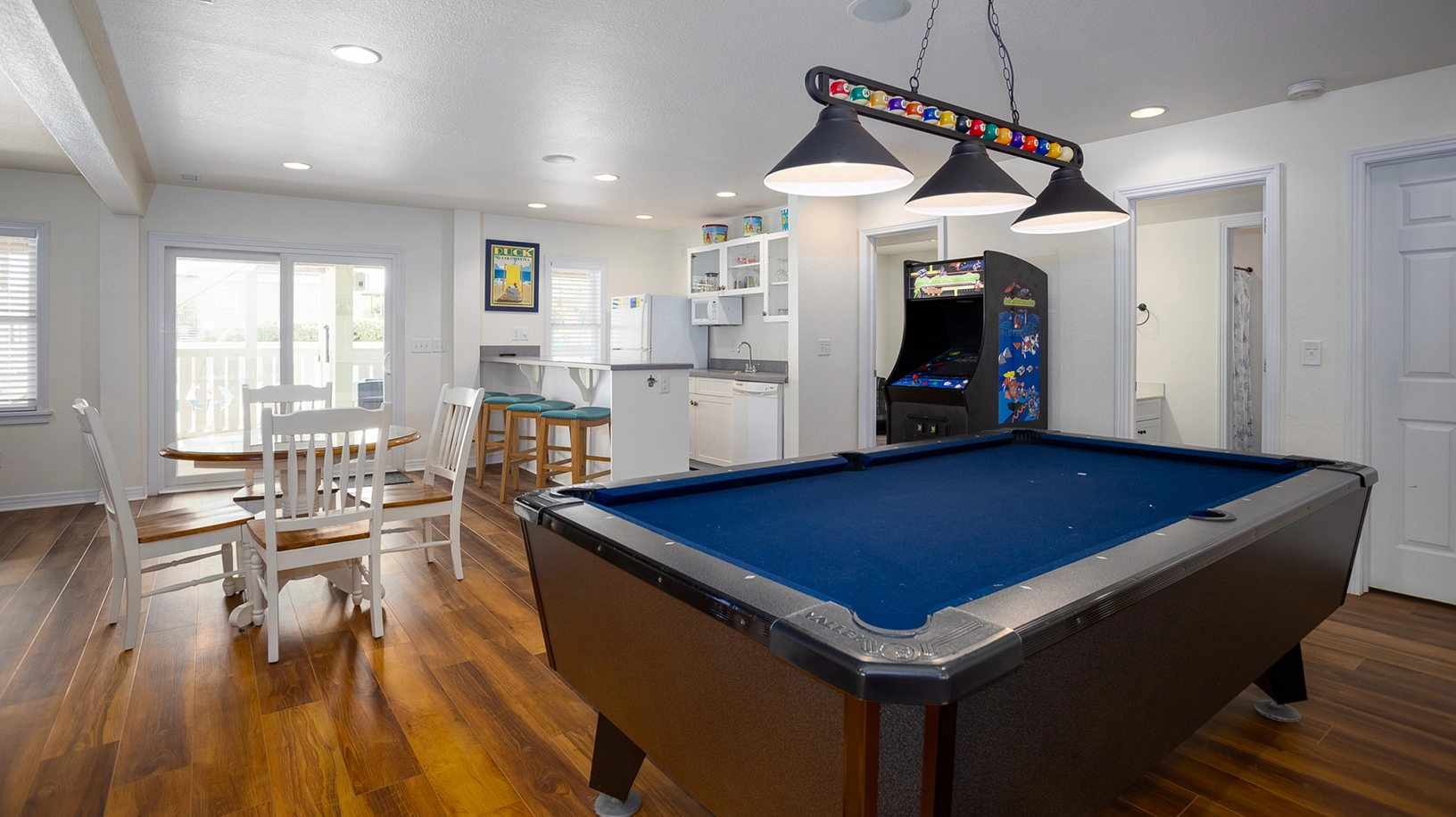 White Kapz property image