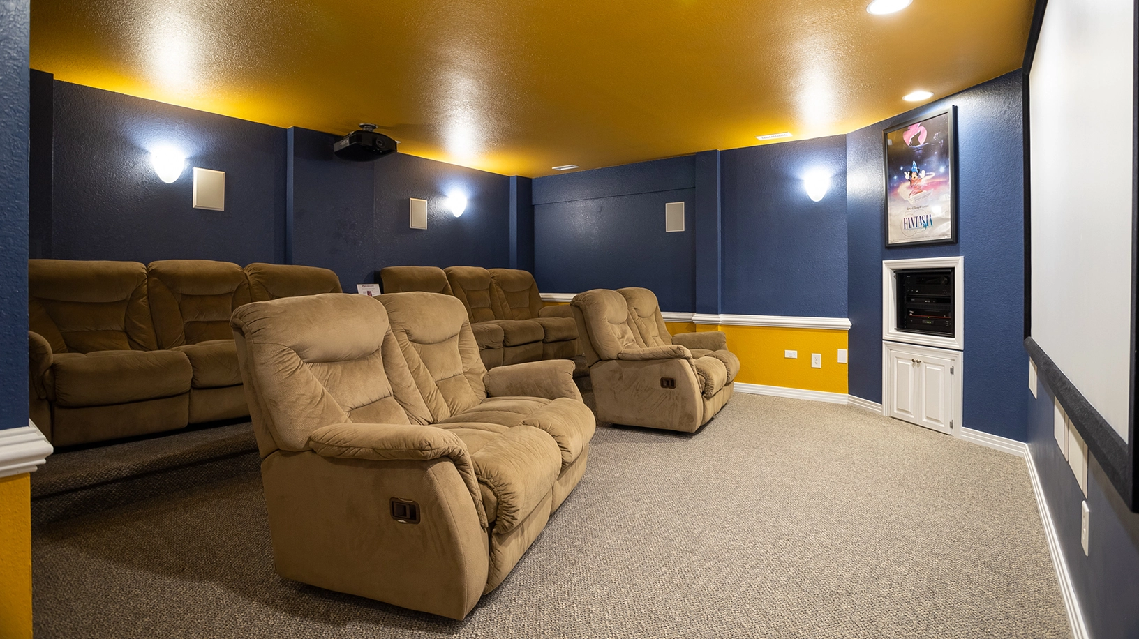 White Kapz property image