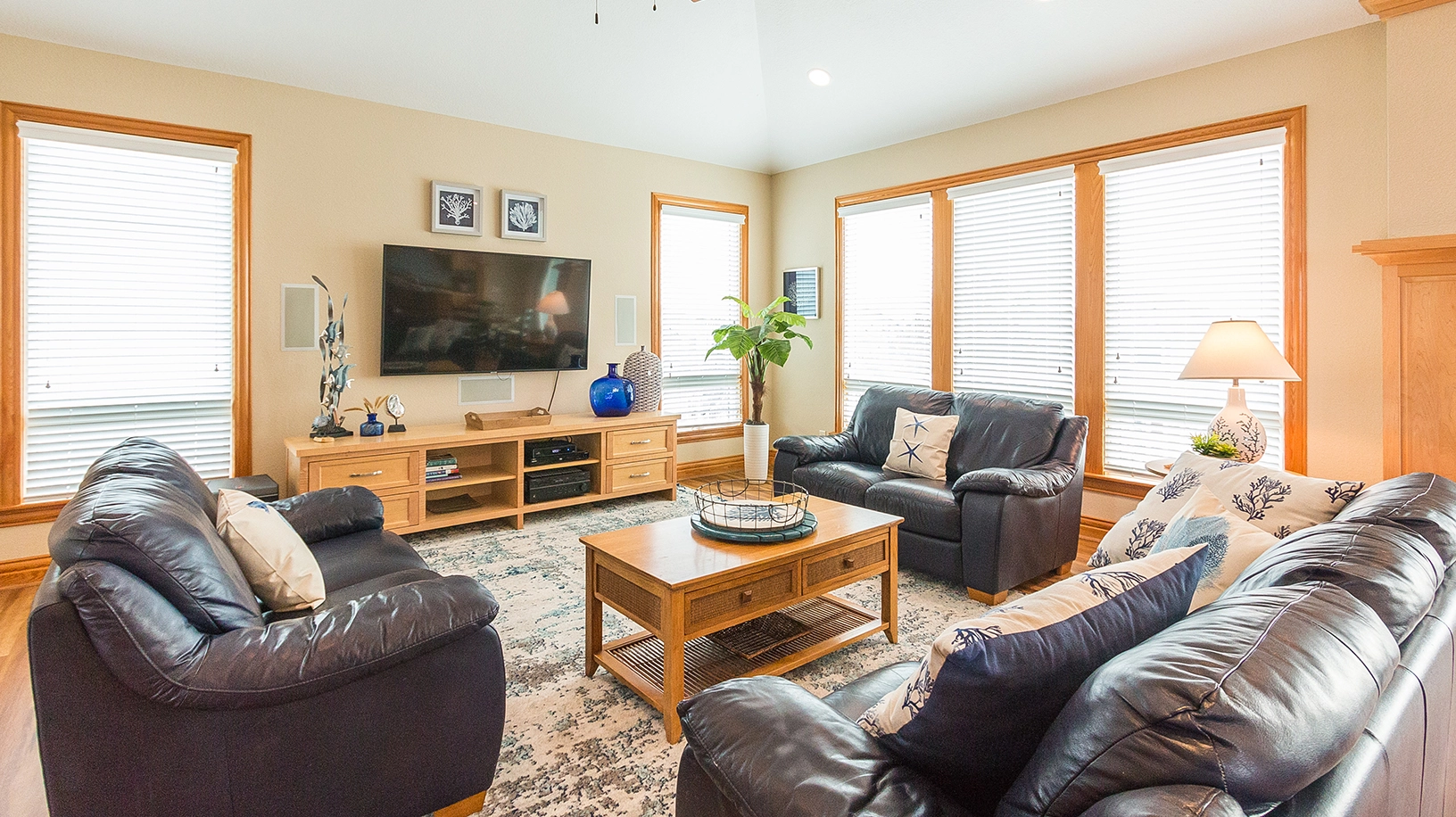 The Good Life property image