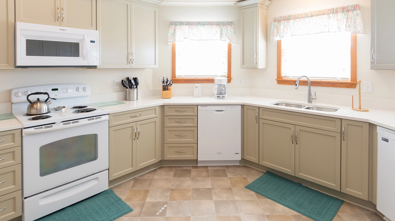 Folks Fanta Sea property image