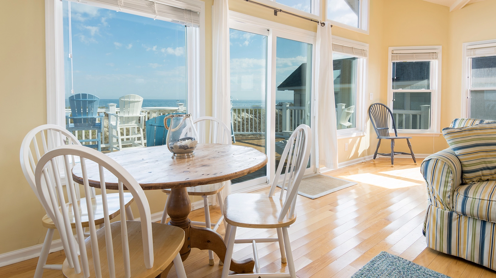 Stayin' by the Sea property image