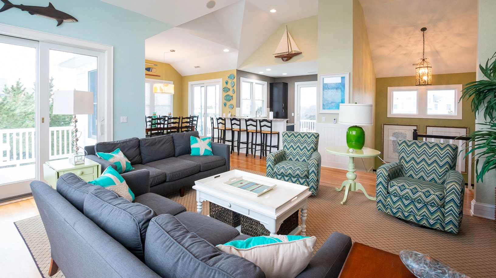 The Happy Pelican property image