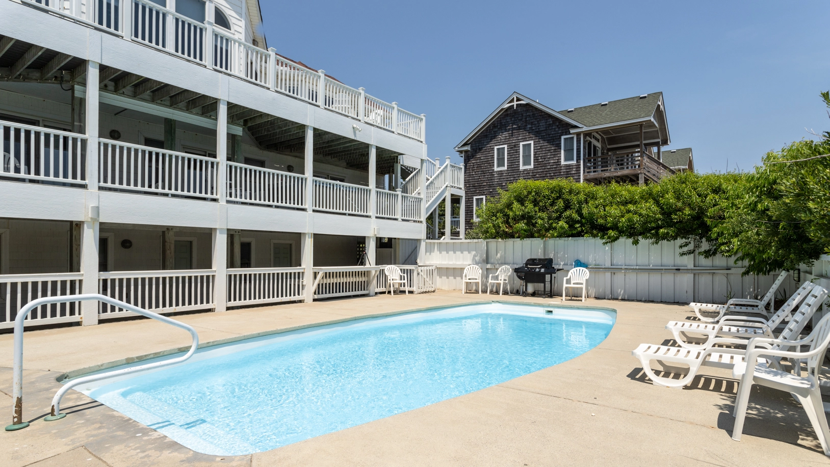 The Lucky Crew property image