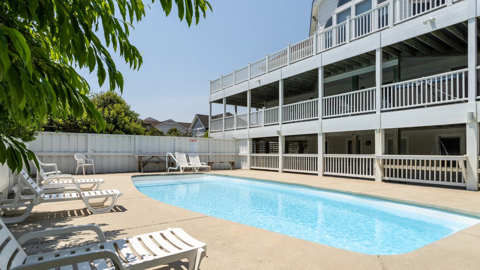 The Lucky Crew property image