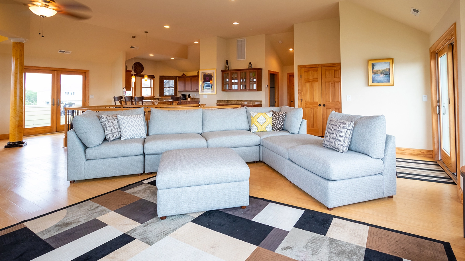 Grapefruit Moon property image