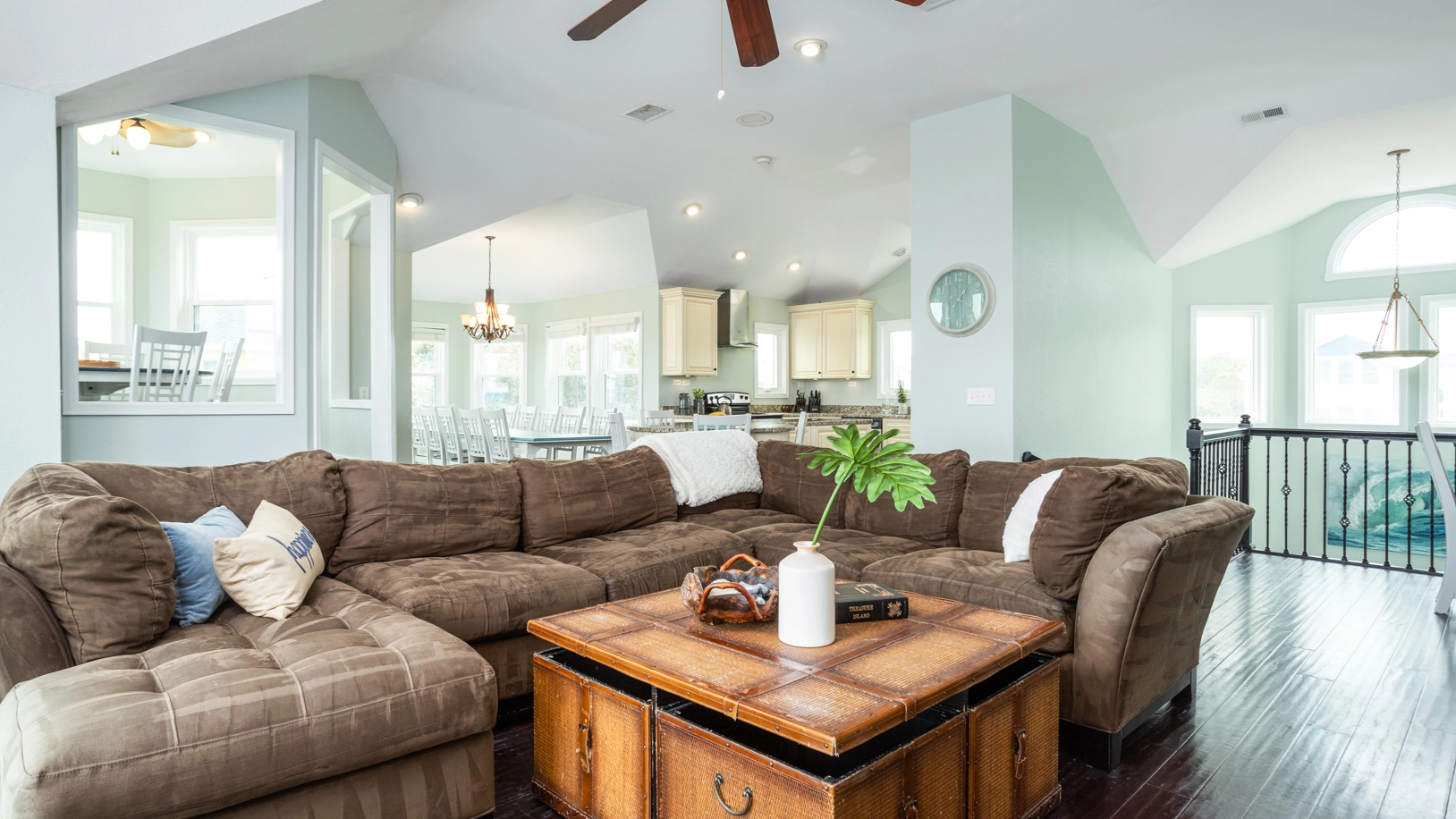 The Blue Whale property image