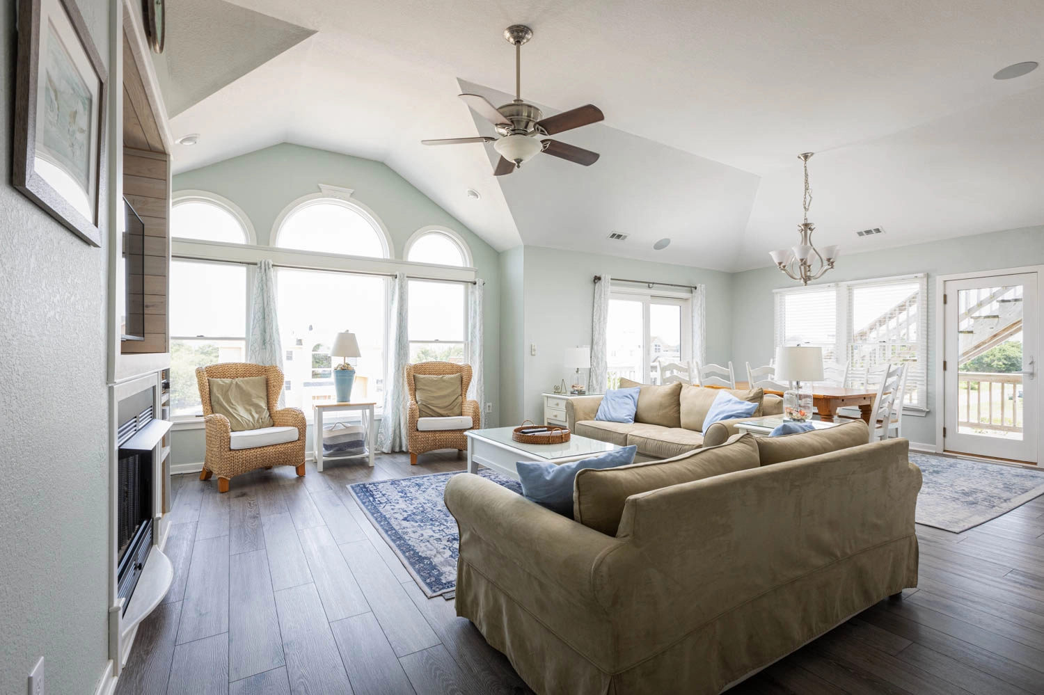 Simple Pleasures property image