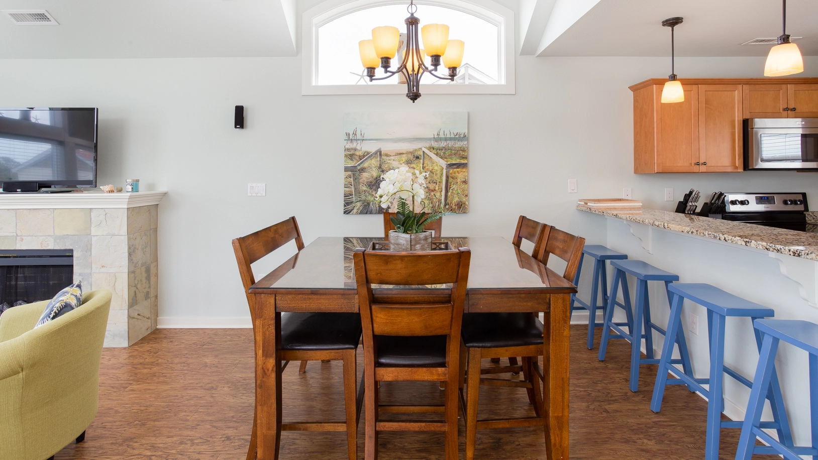 Top Shelf Dreams property image