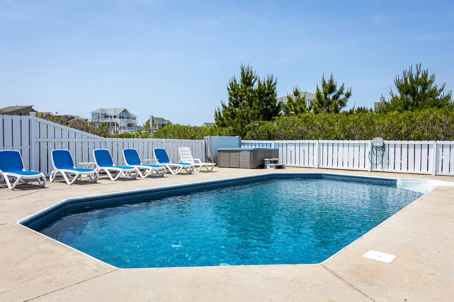 Happy Hours property image