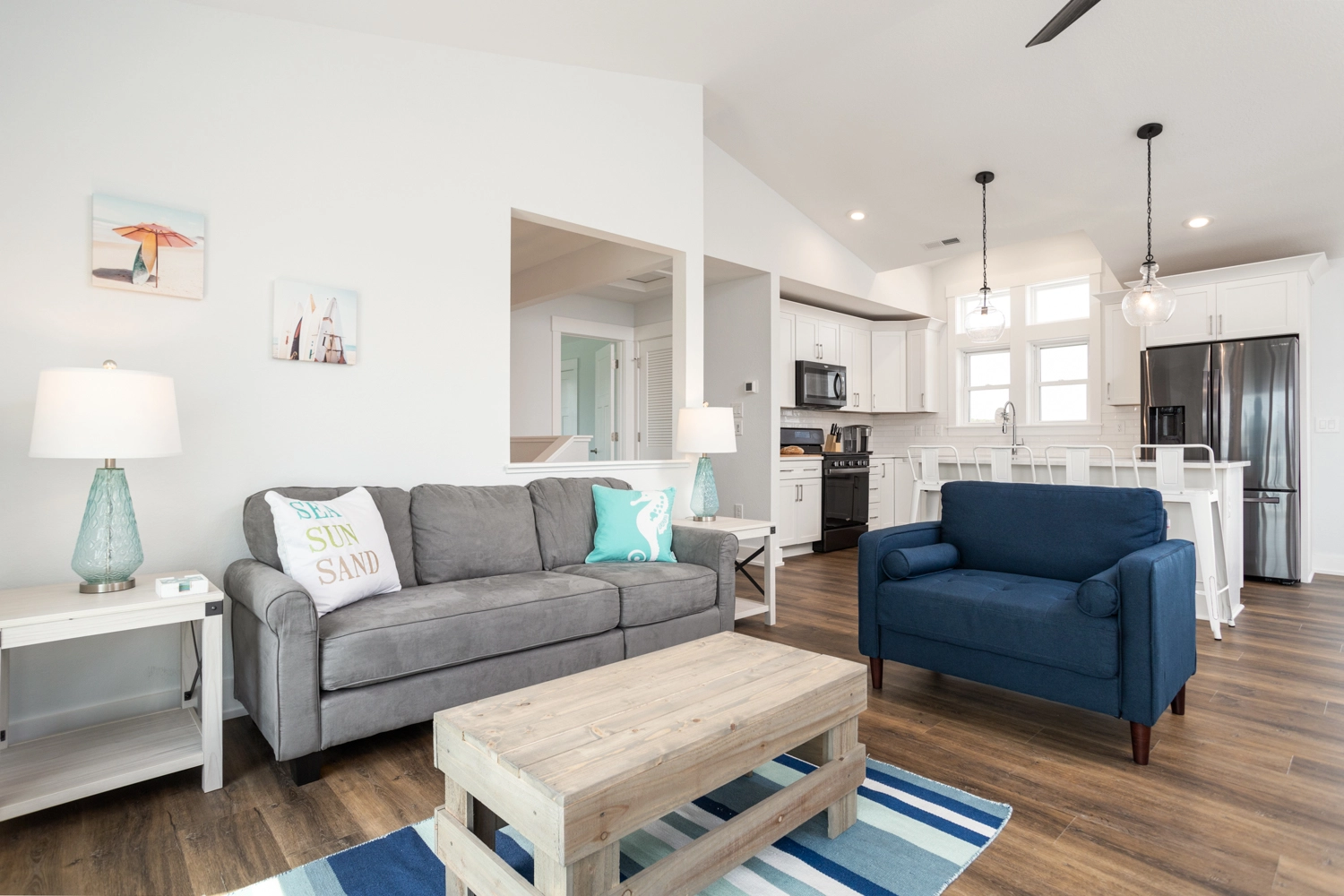 Diamond Waves property image