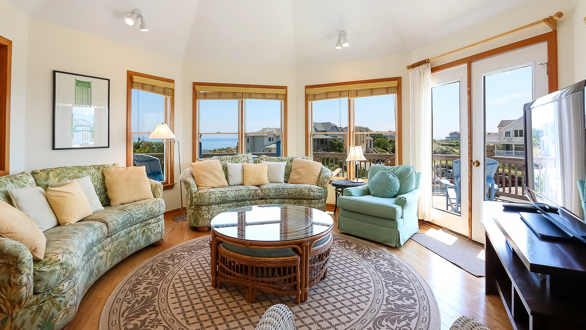 Taylor property image