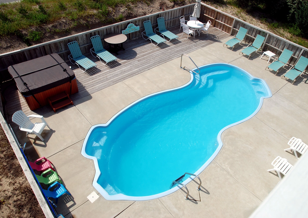 Captain and Crew property image