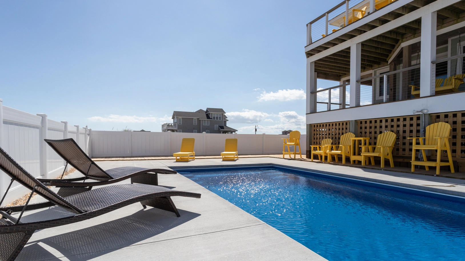 Wave on Wave property image