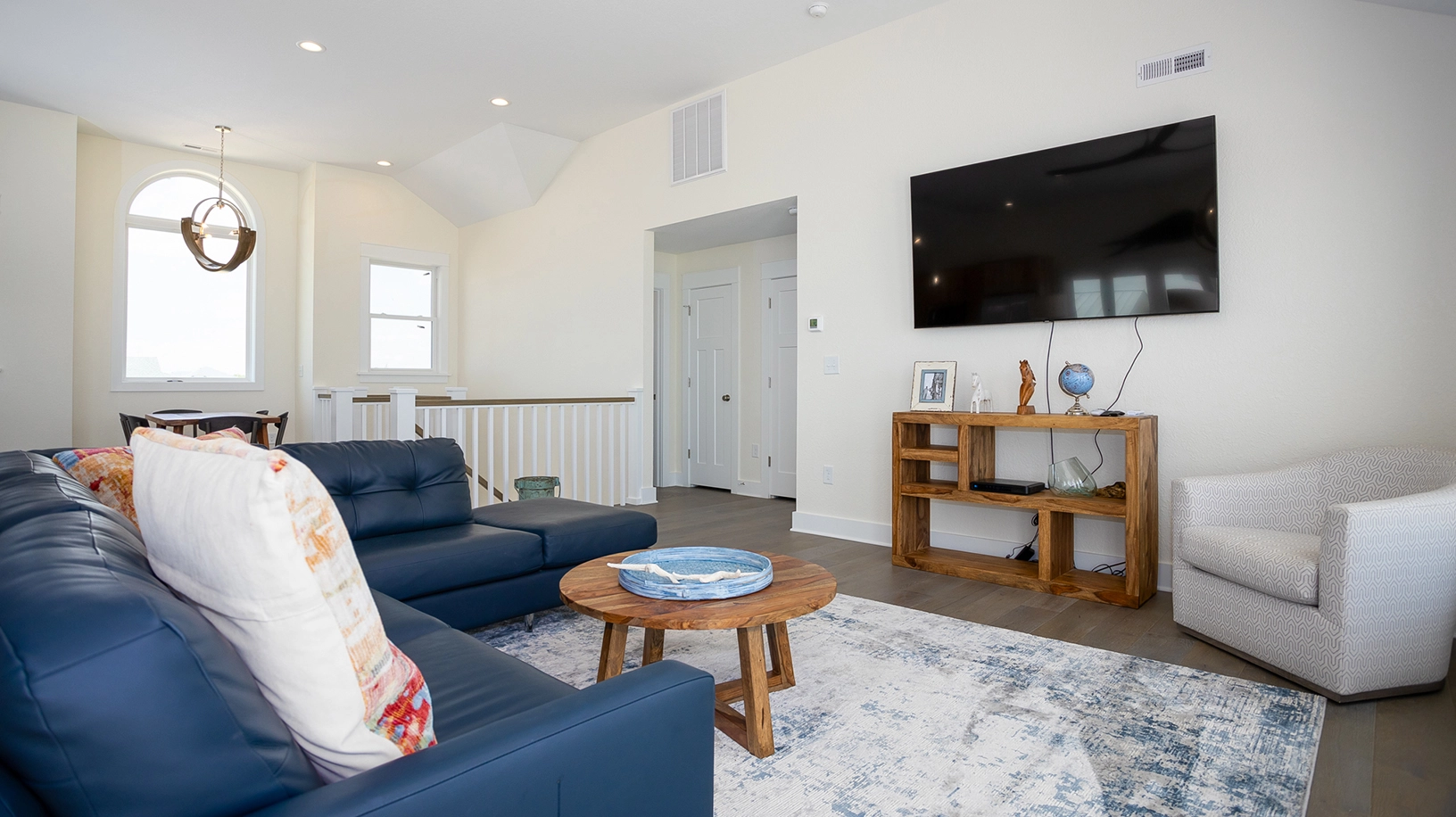 Best of Both Worlds property image