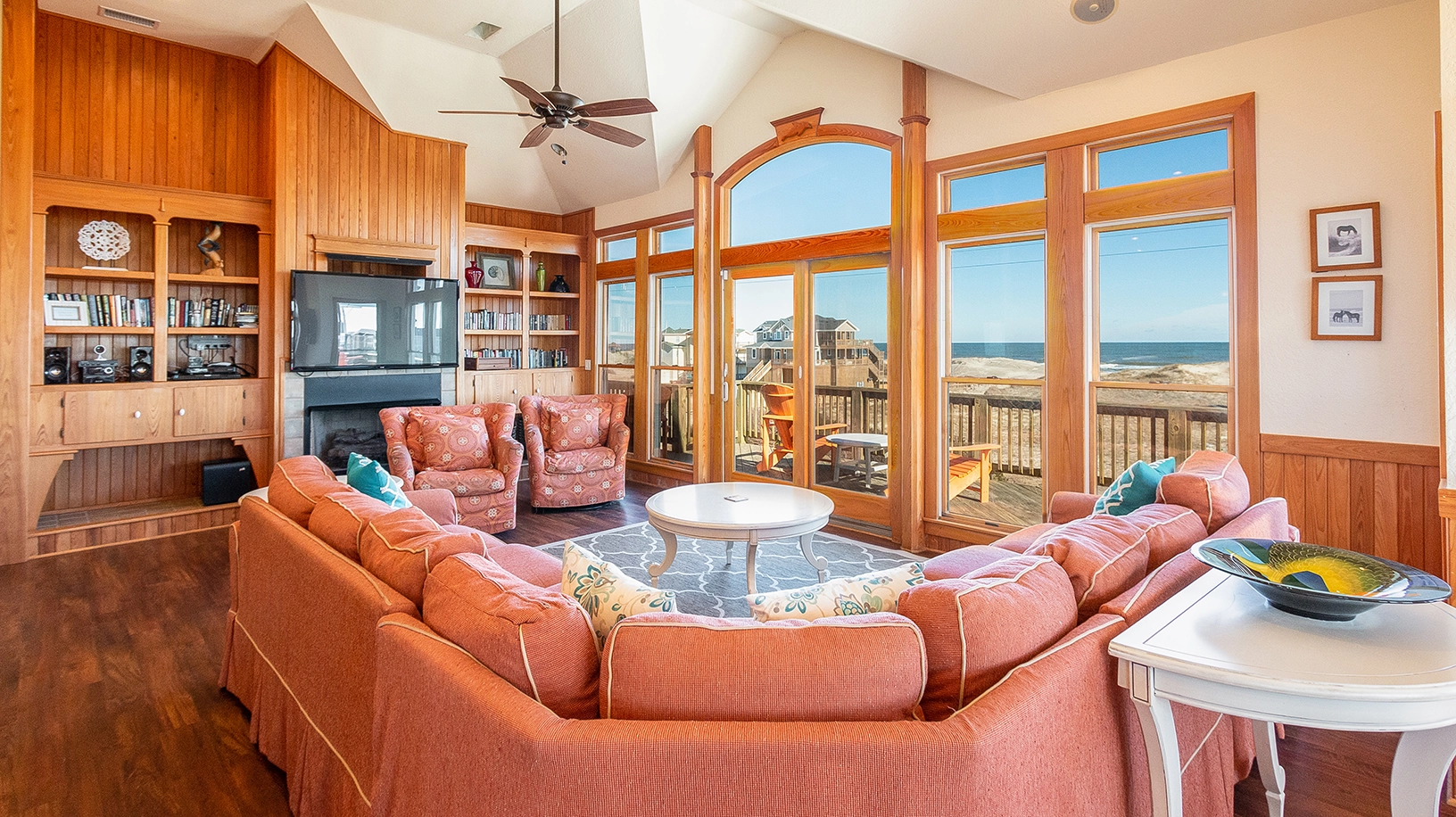 Orange Moon property image