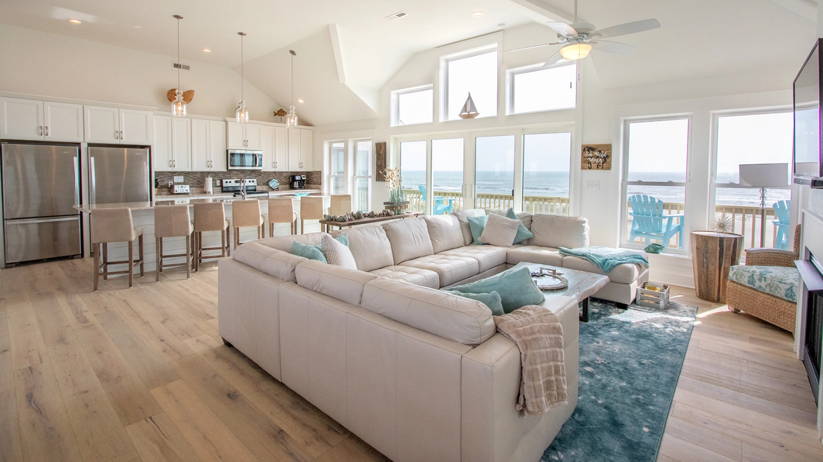 Sea Wild Horses property image