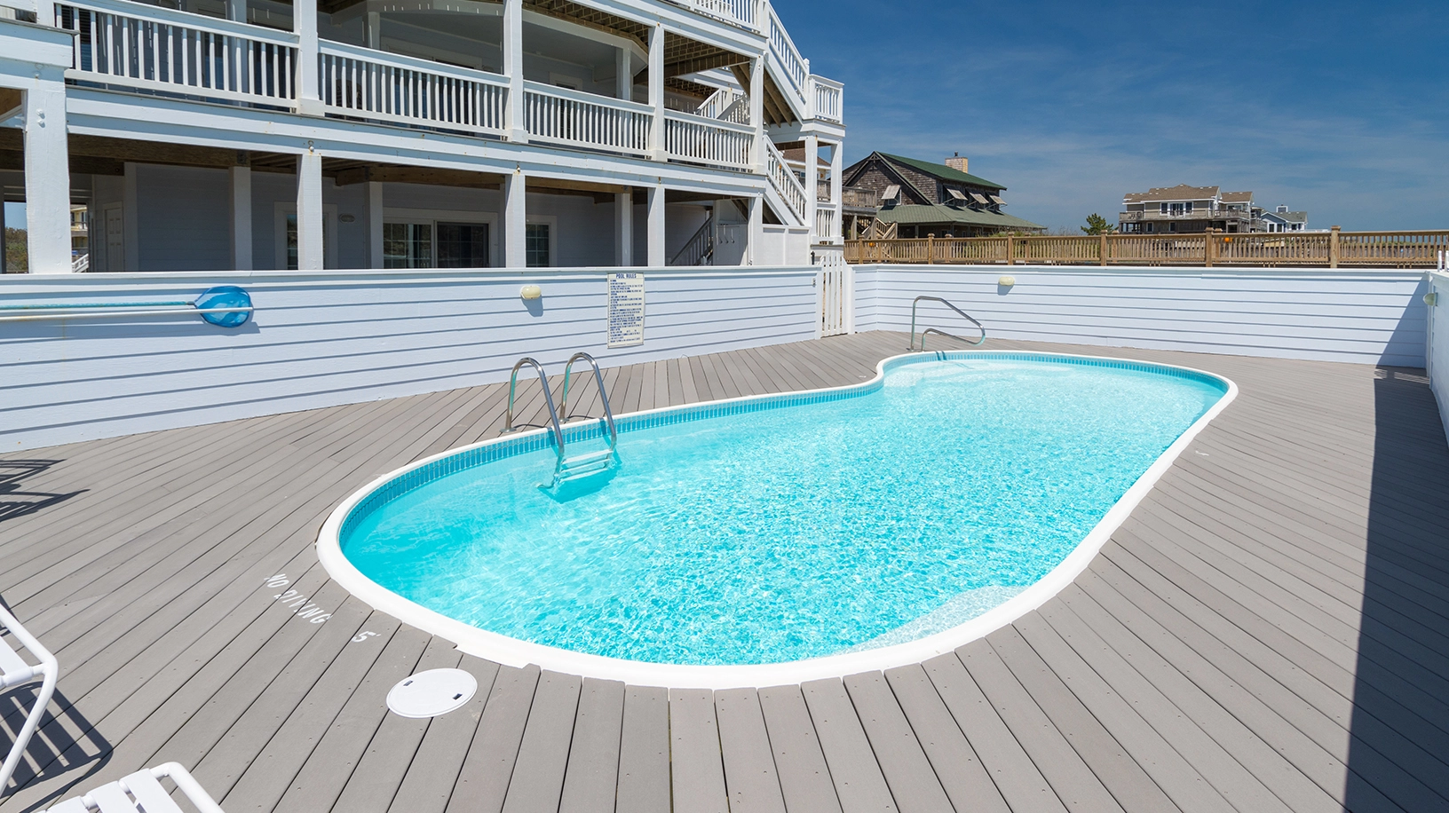 To the Moon and Back property image