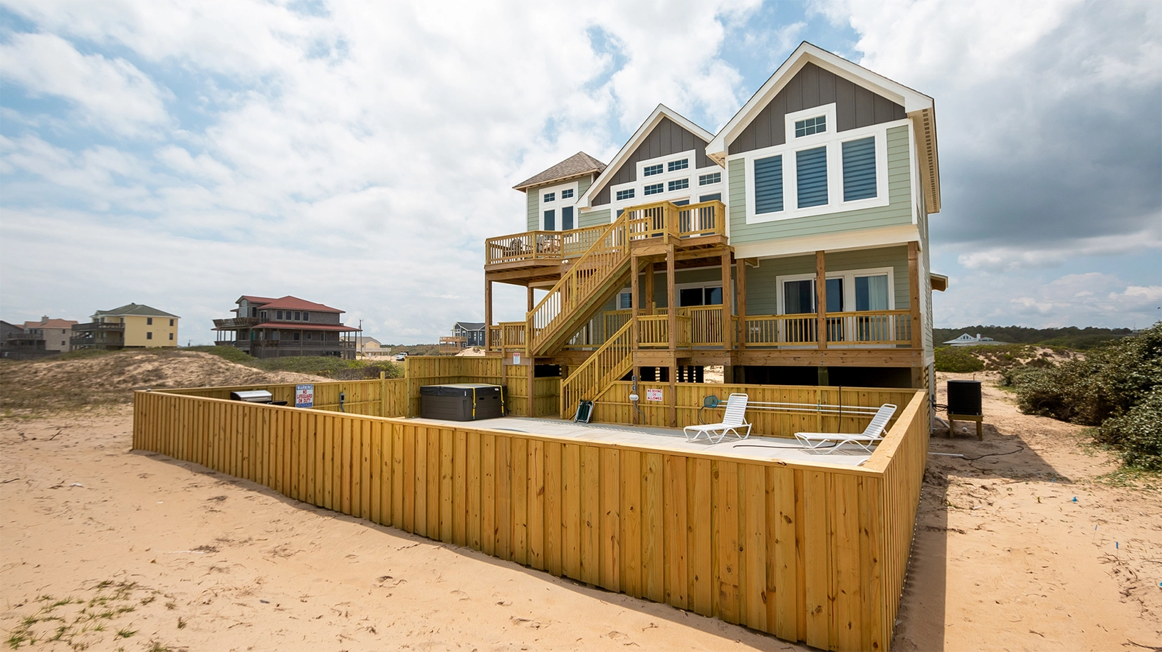 R and R property image